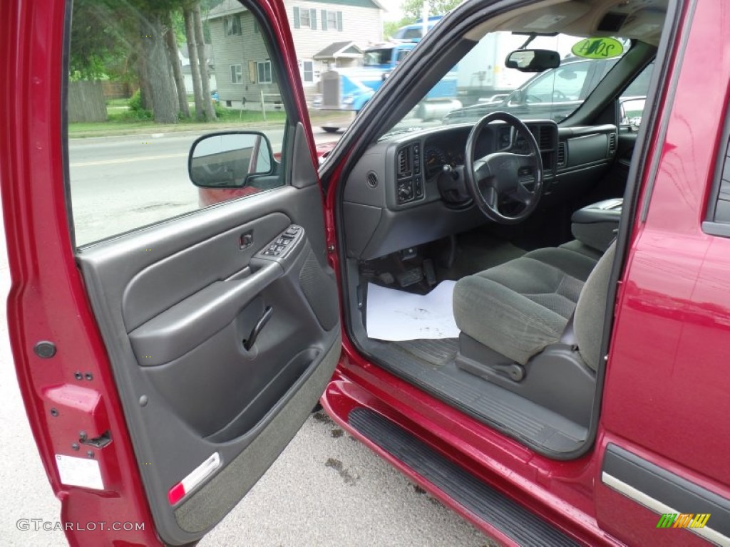 2004 Silverado 1500 Z71 Crew Cab 4x4 - Sport Red Metallic / Dark Charcoal photo #15