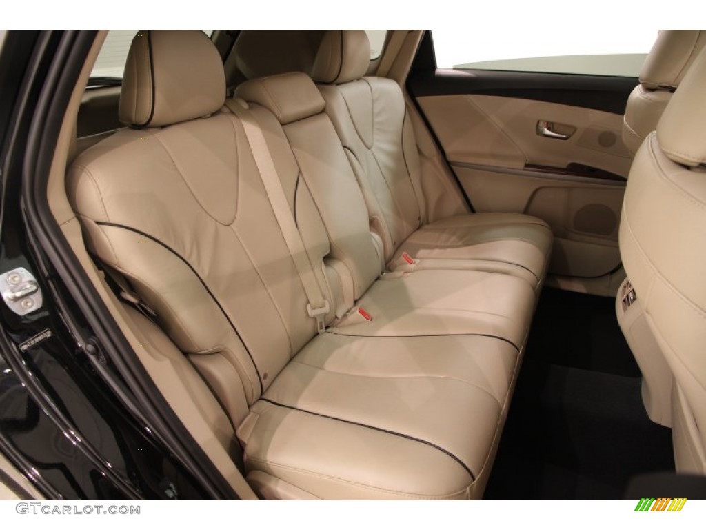 Ivory Interior 2010 Toyota Venza V6 Photo #104239820