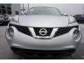 Brilliant Silver - Juke SV Photo No. 8
