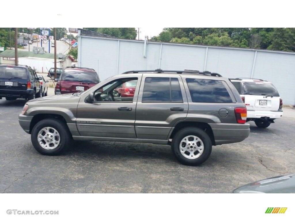 2000 Grand Cherokee Laredo 4x4 - Taupe Frost Metallic / Camel photo #2