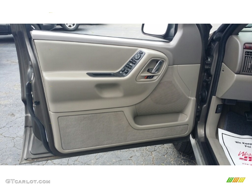 2000 Grand Cherokee Laredo 4x4 - Taupe Frost Metallic / Camel photo #18