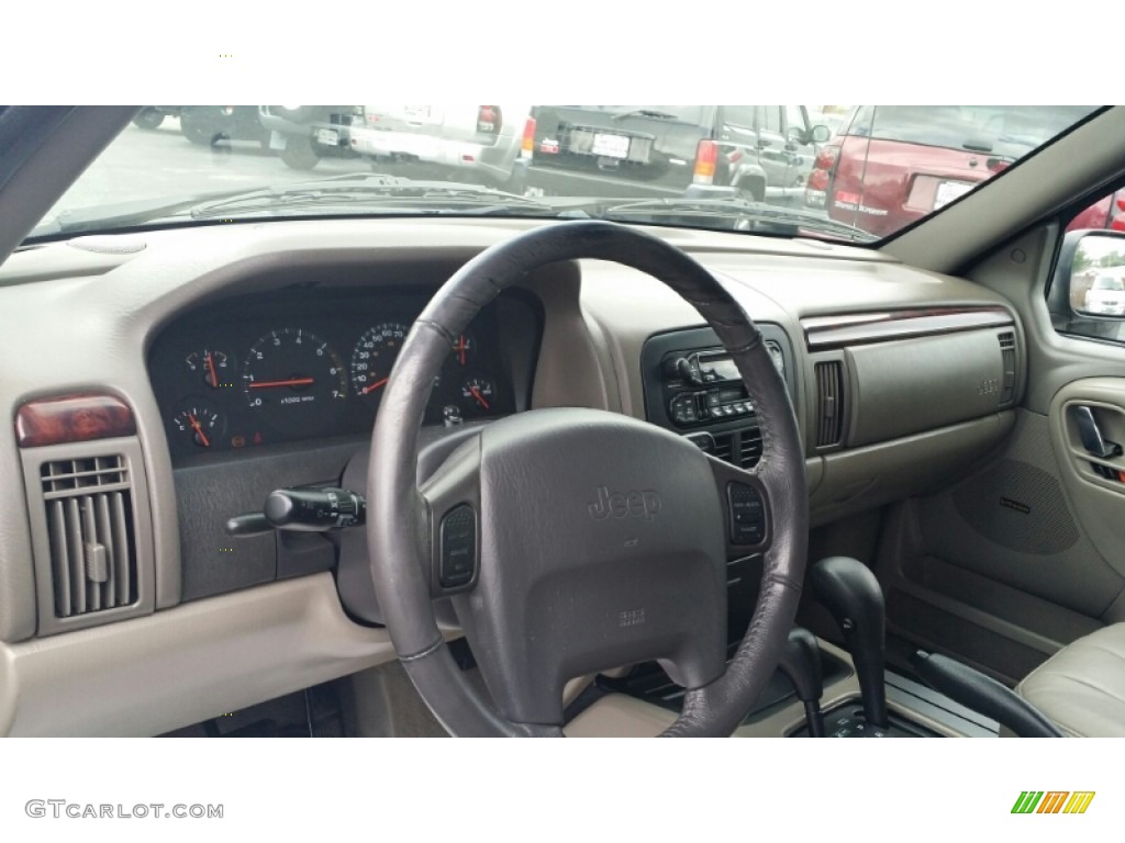 2000 Grand Cherokee Laredo 4x4 - Taupe Frost Metallic / Camel photo #21