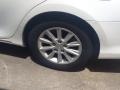 Super White - Camry LE Photo No. 5