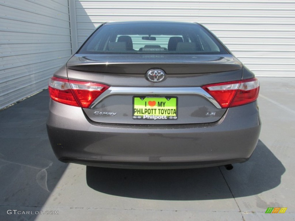 2015 Camry LE - Predawn Gray Mica / Black photo #5