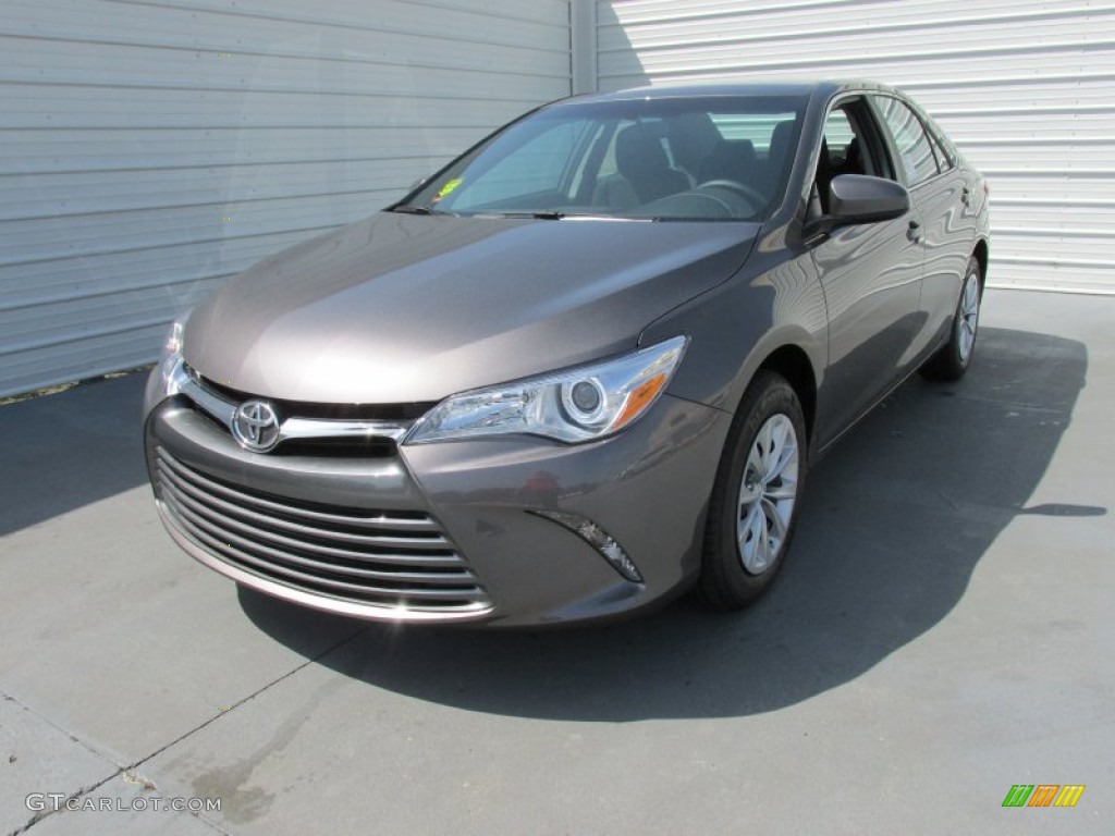 2015 Camry LE - Predawn Gray Mica / Black photo #7
