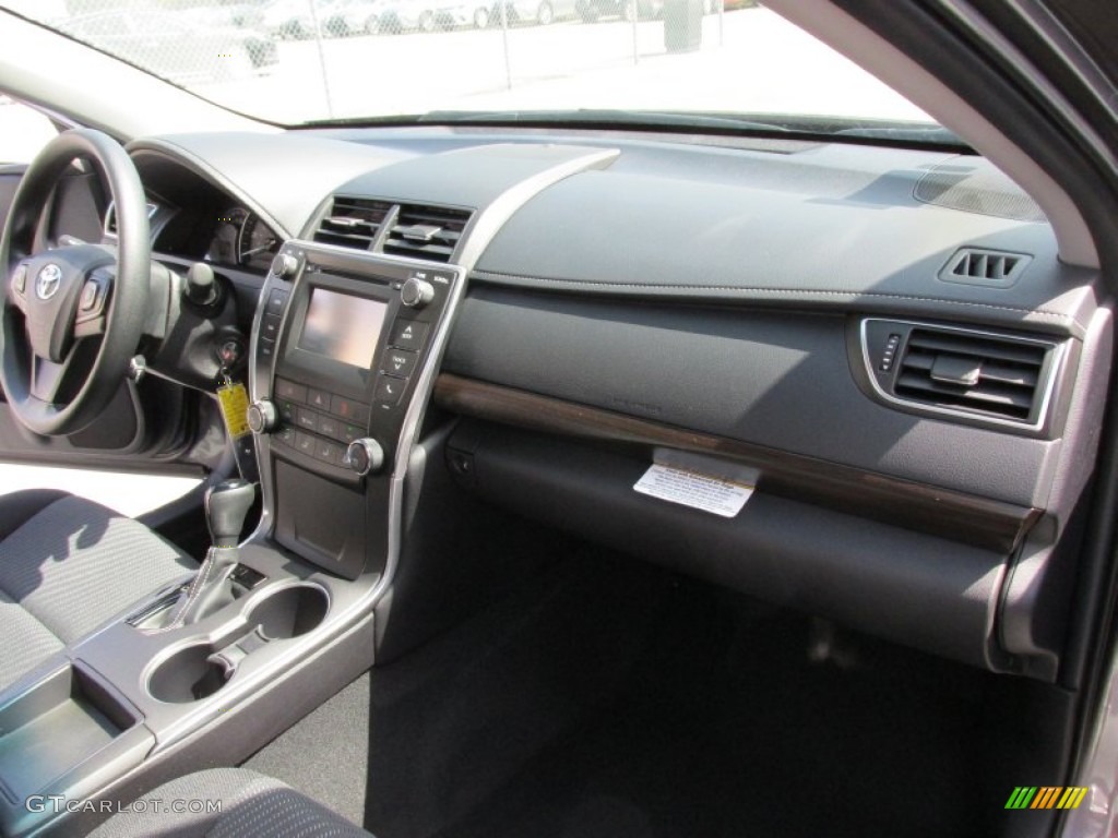 2015 Camry LE - Predawn Gray Mica / Black photo #16