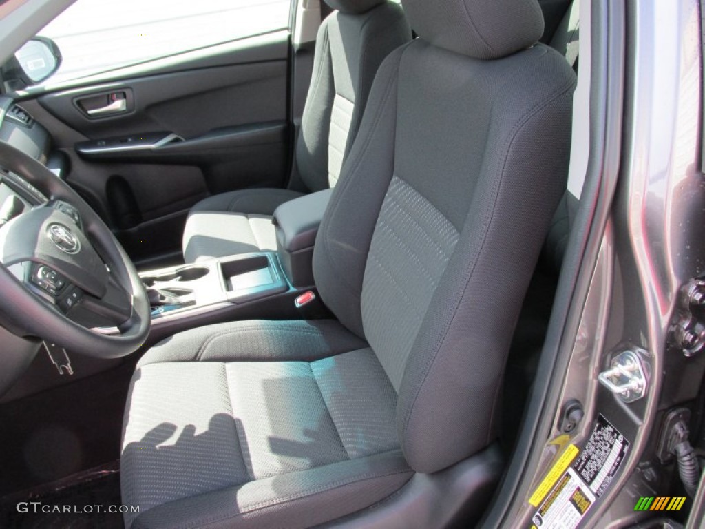 2015 Camry LE - Predawn Gray Mica / Black photo #21