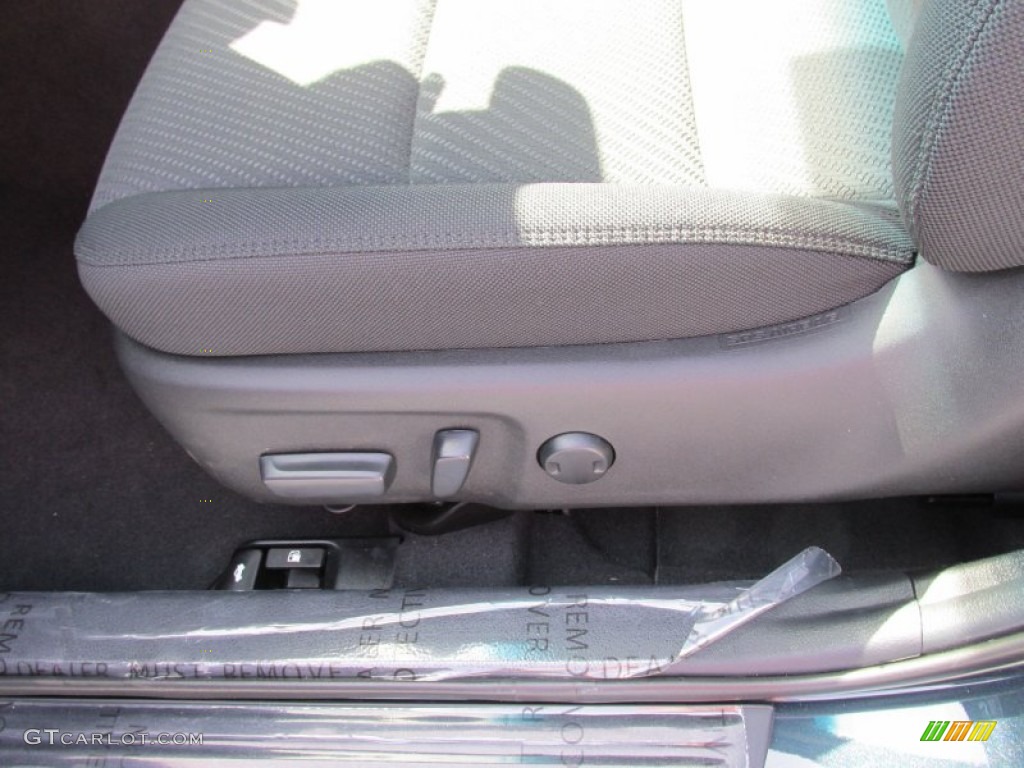 2015 Camry LE - Cosmic Gray Mica / Black photo #22