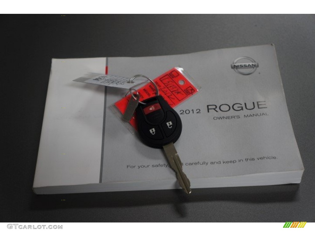 2012 Rogue SV AWD - Platinum Graphite / Black photo #29