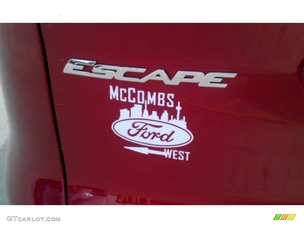 2015 Escape SE - Ruby Red Metallic / Charcoal Black photo #15