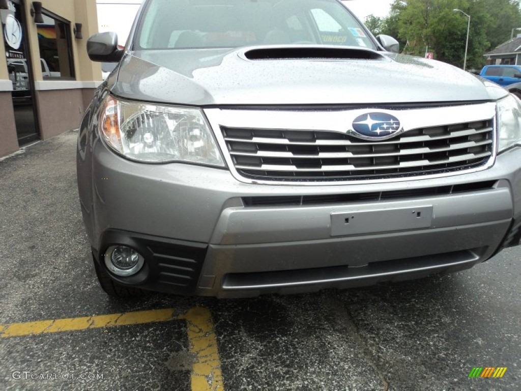 2010 Forester 2.5 XT Limited - Steel Silver Metallic / Platinum photo #25