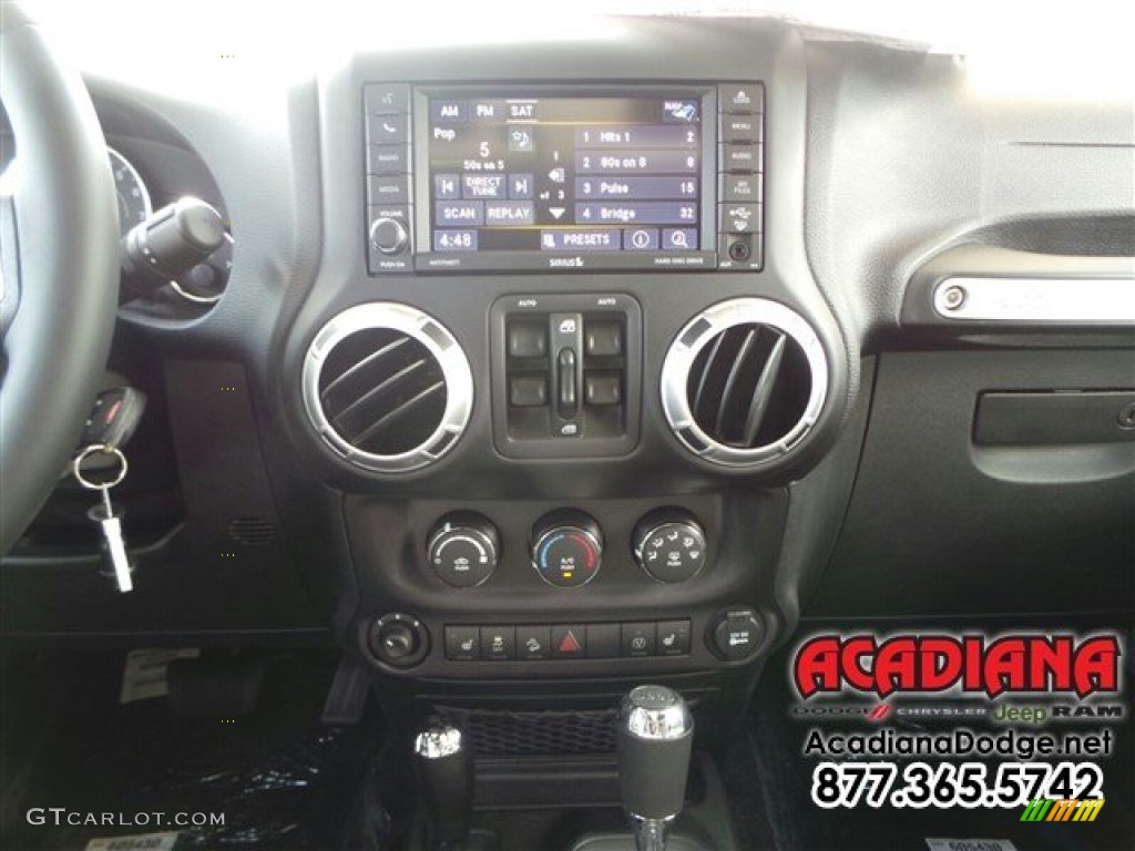 2015 Wrangler Unlimited Rubicon 4x4 - Anvil / Black photo #7