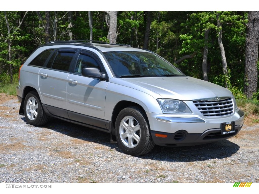 2006 Pacifica Touring AWD - Bright Silver Metallic / Dark Slate Gray photo #9