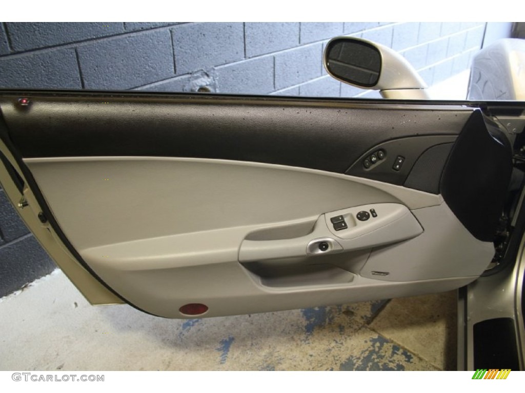2005 Chevrolet Corvette Convertible Door Panel Photos