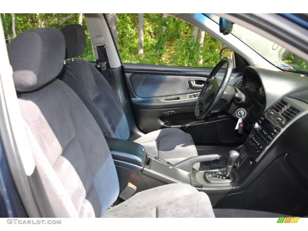 2002 Maxima SE - Majestic Blue Metallic / Frost photo #19