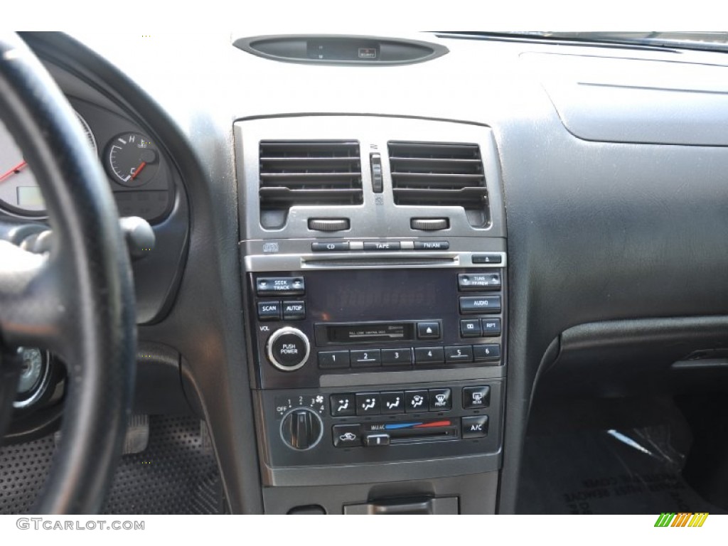 2002 Maxima SE - Majestic Blue Metallic / Frost photo #22