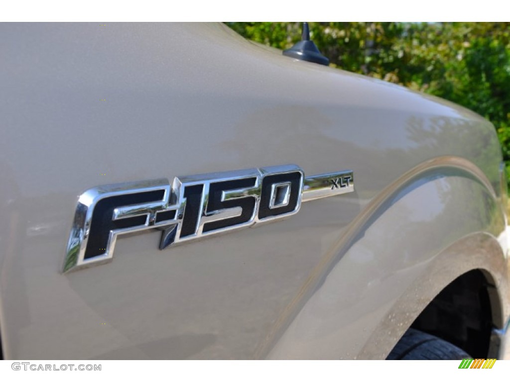 2010 Ford F150 XLT SuperCab Marks and Logos Photos