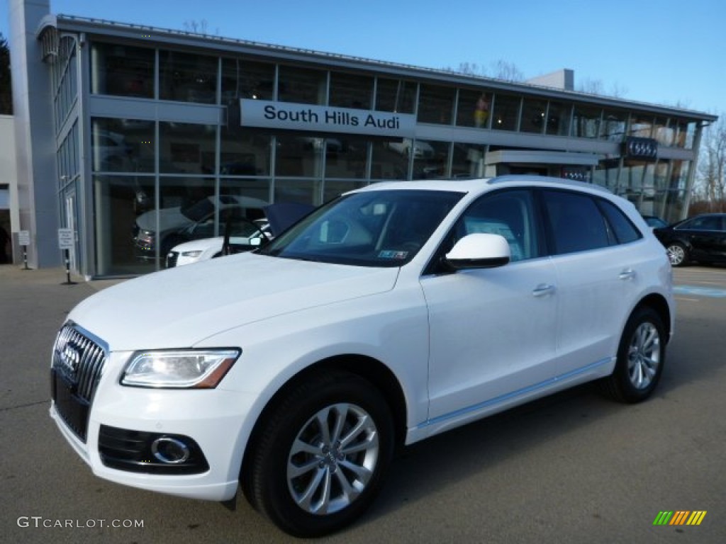 Ibis White Audi Q5