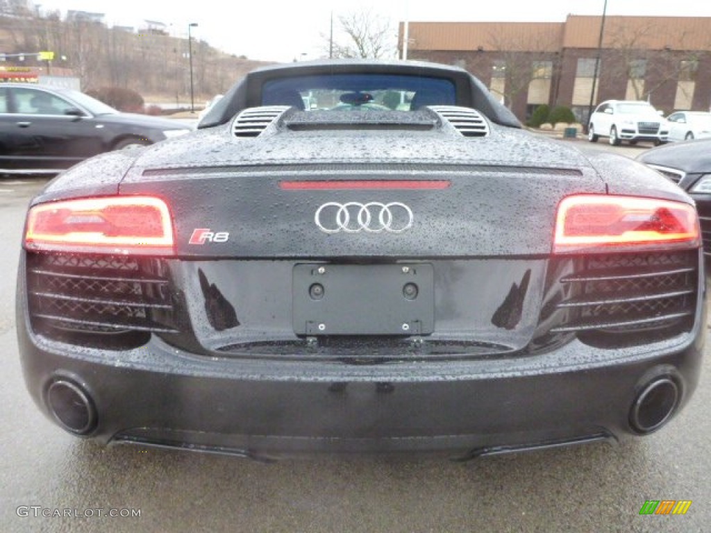 2015 R8 Spyder V10 - Mythos Black Metallic / Black photo #3