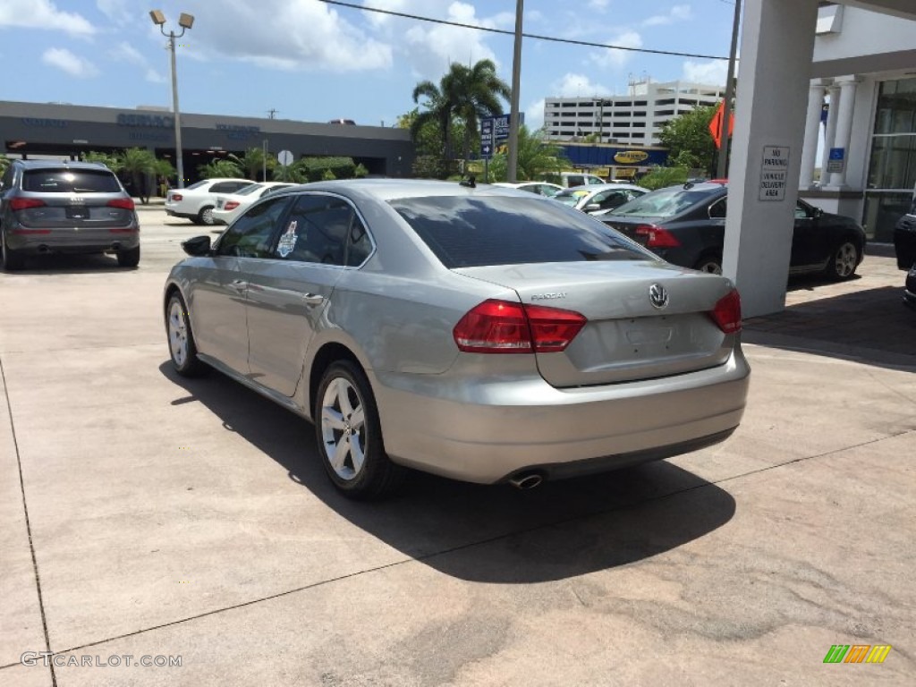 2012 Passat 2.5L SE - Tungsten Silver Metallic / Titan Black photo #3