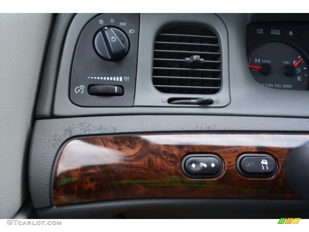 2005 Mercury Grand Marquis LS Controls Photos