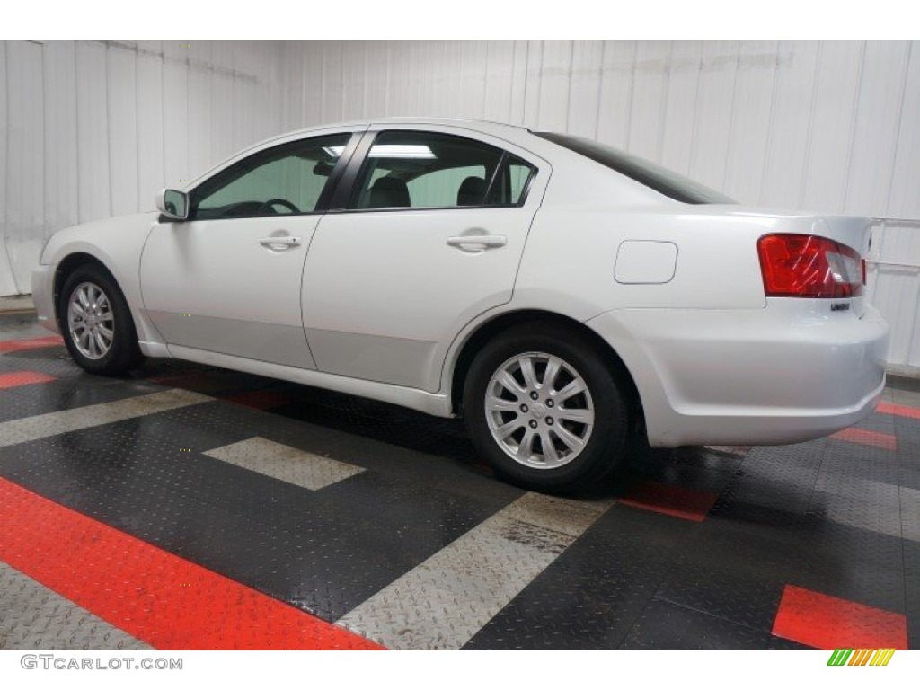 2011 Galant FE - White Pearl / Medium Gray photo #11