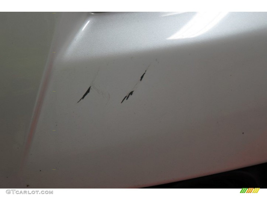 2011 Galant FE - White Pearl / Medium Gray photo #36