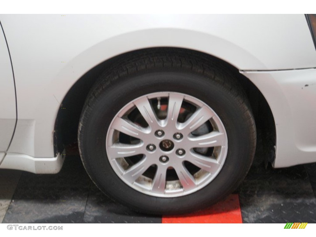 2011 Galant FE - White Pearl / Medium Gray photo #42