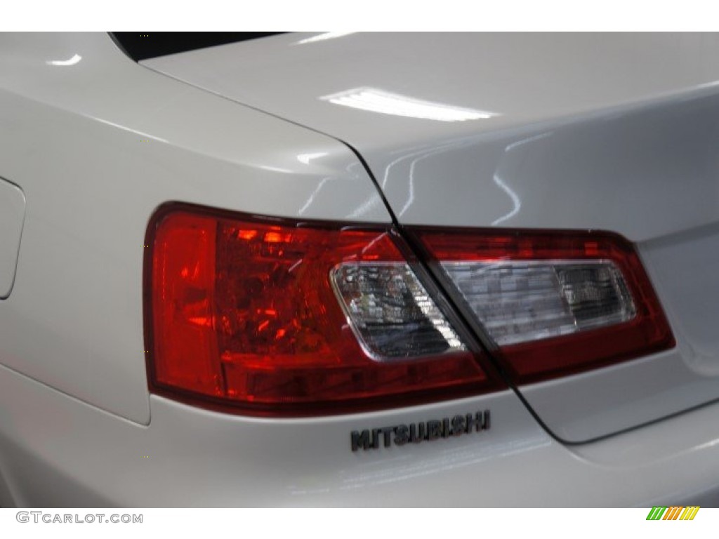 2011 Galant FE - White Pearl / Medium Gray photo #52