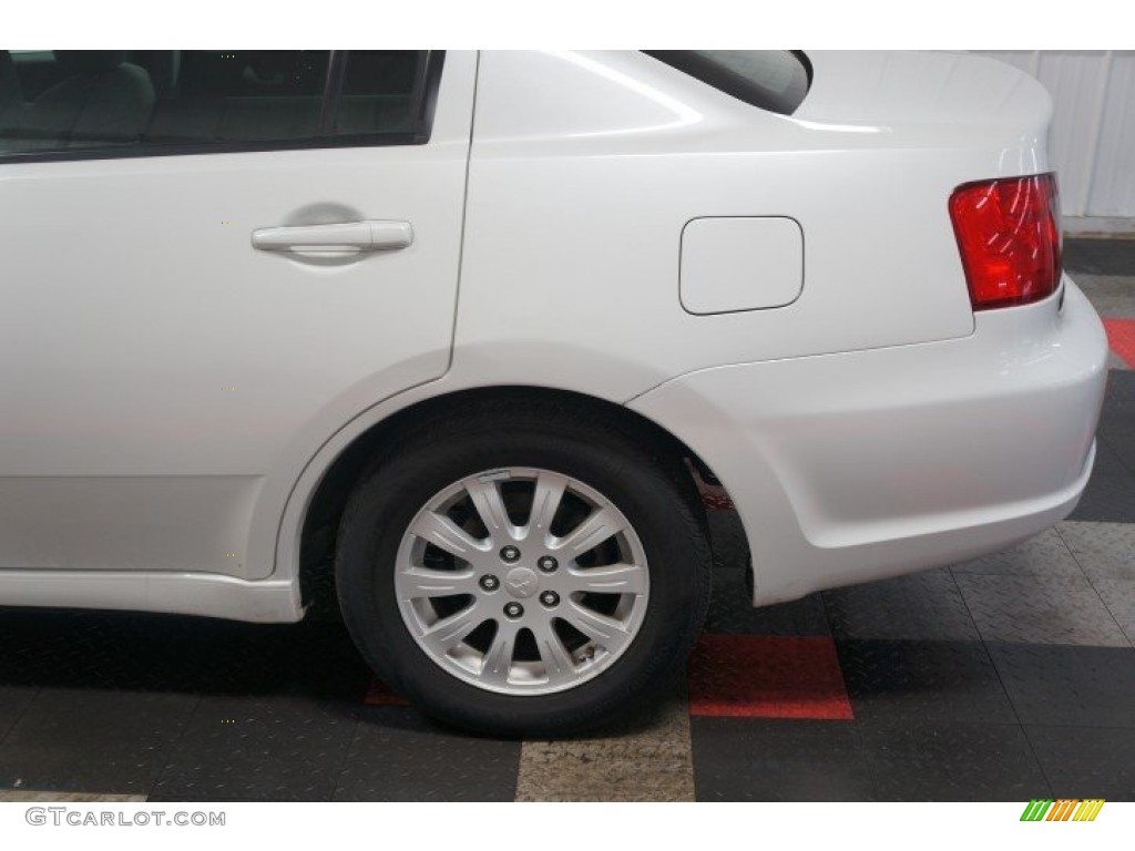 2011 Galant FE - White Pearl / Medium Gray photo #57