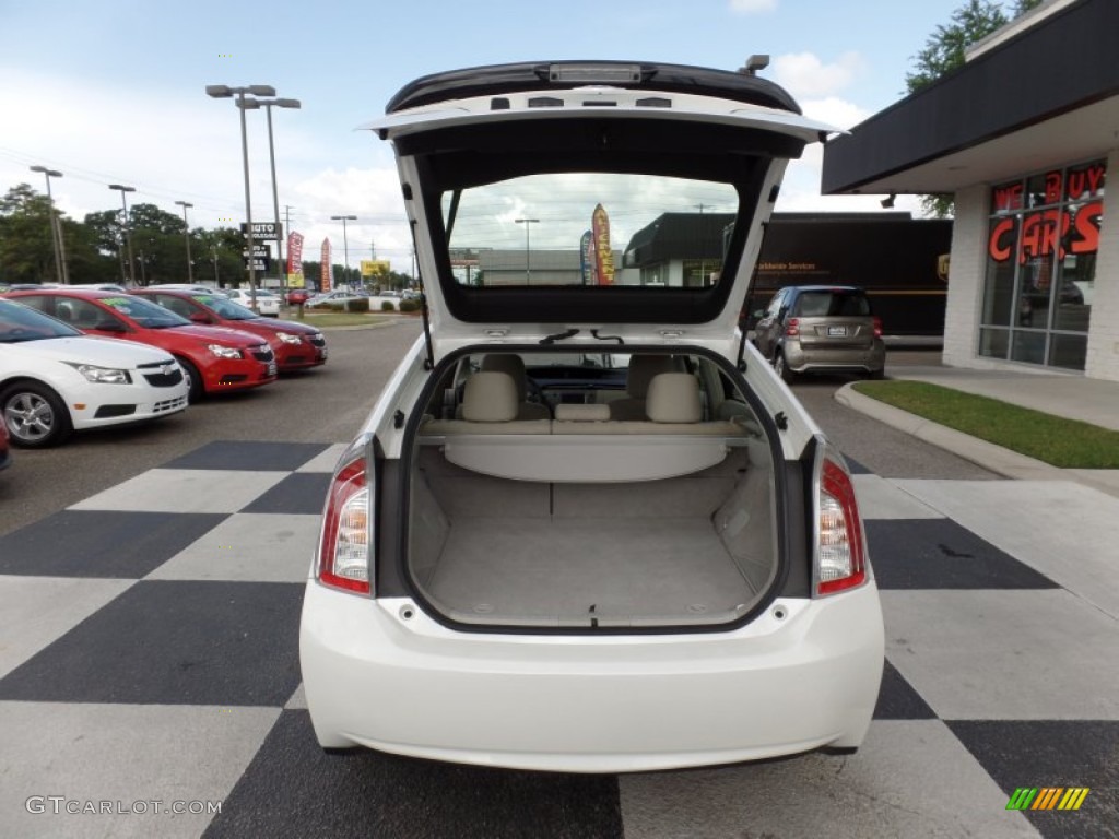 2012 Prius 3rd Gen Two Hybrid - Blizzard White Pearl / Bisque photo #5