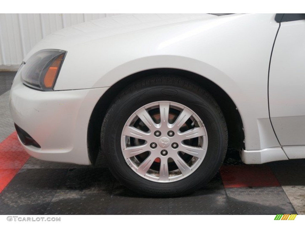 2011 Galant FE - White Pearl / Medium Gray photo #64