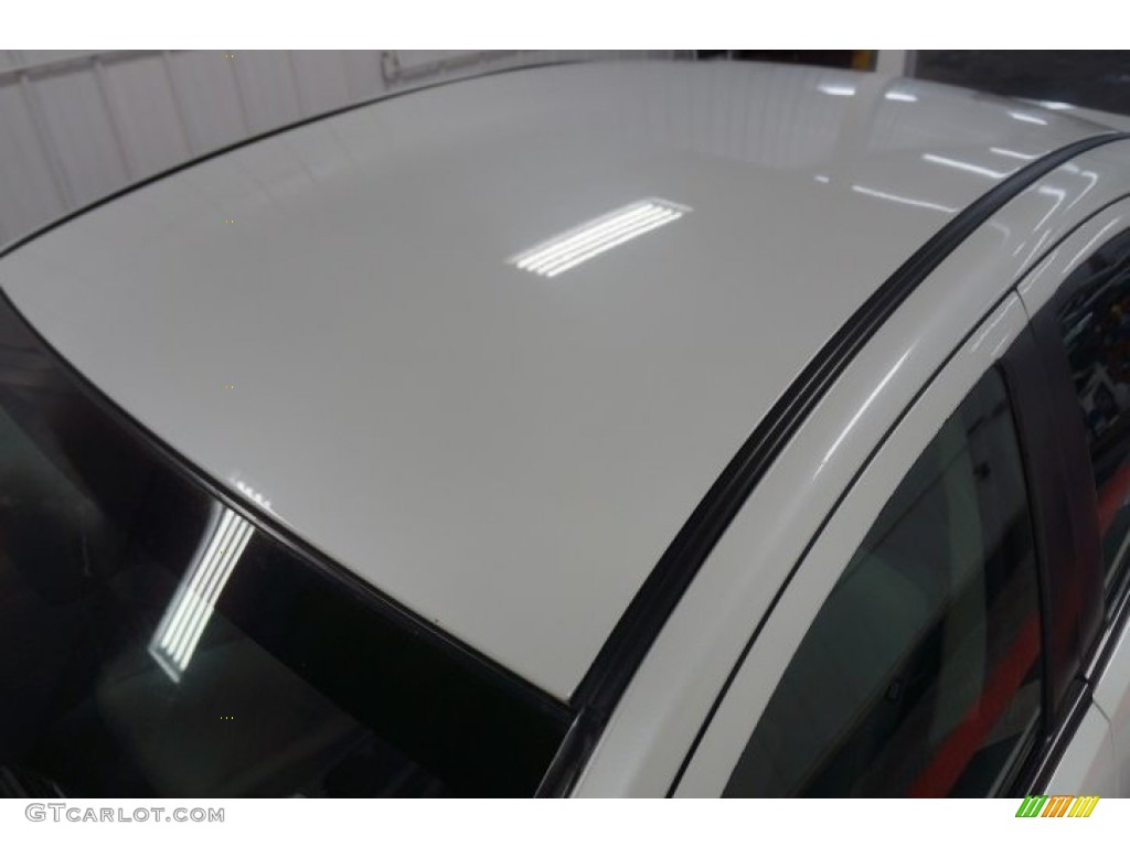 2011 Galant FE - White Pearl / Medium Gray photo #68