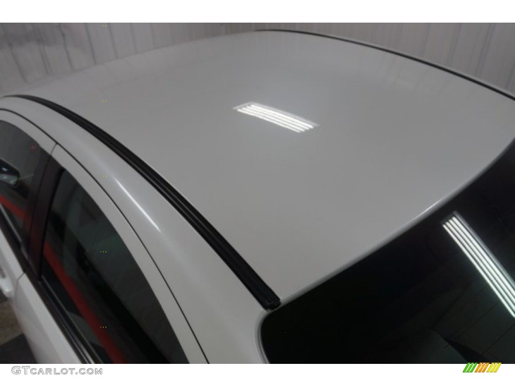 2011 Galant FE - White Pearl / Medium Gray photo #70
