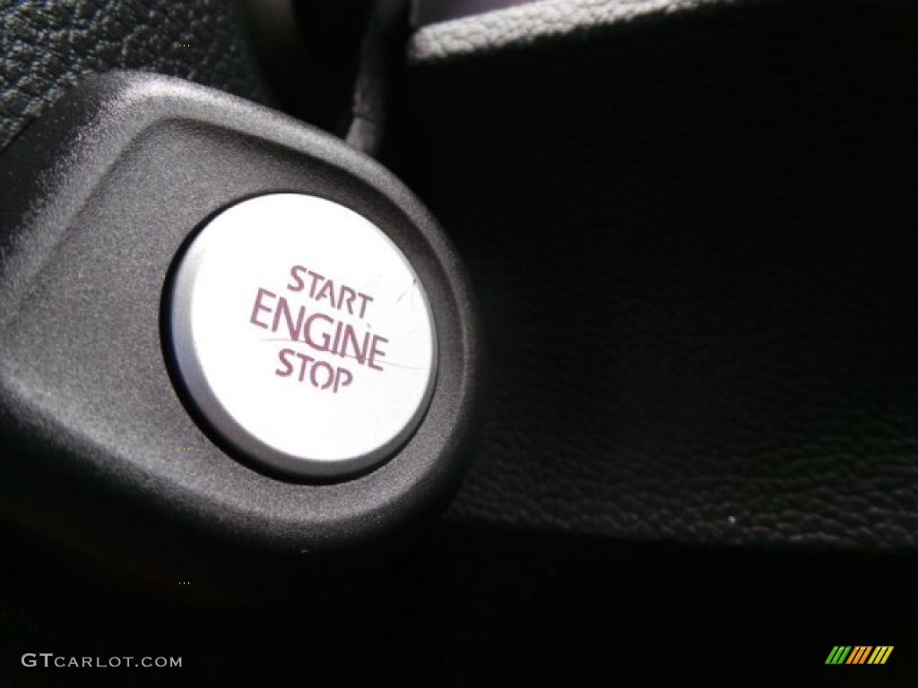 2013 Golf 4 Door TDI - Candy White / Titan Black photo #19
