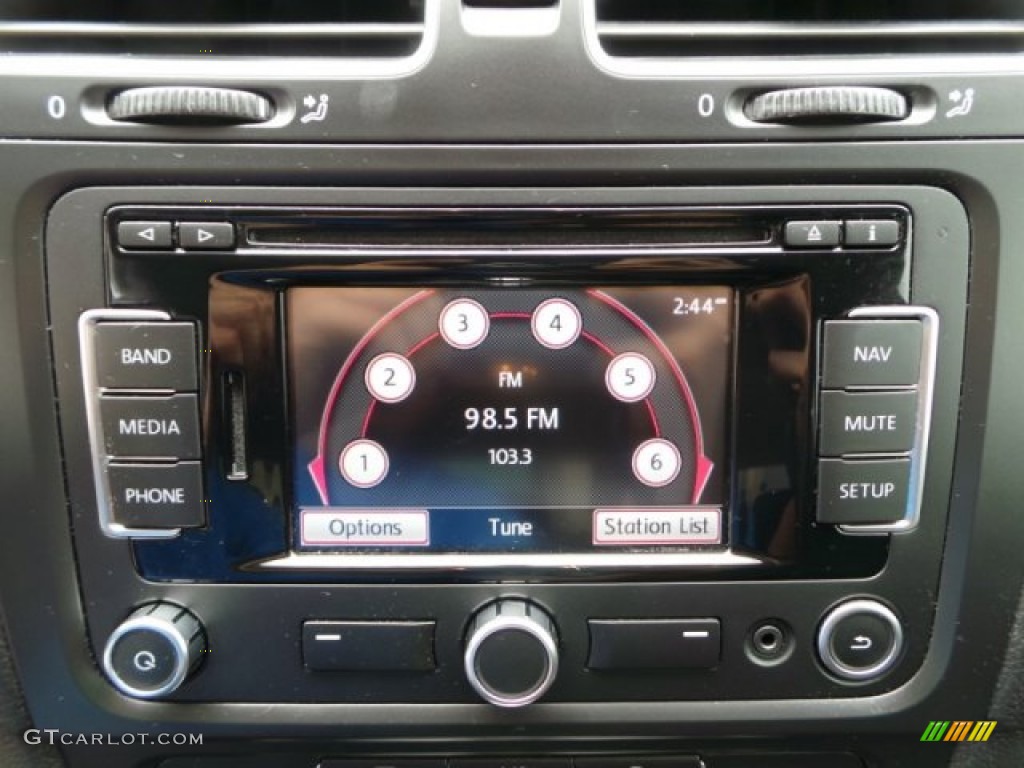 2013 Golf 4 Door TDI - Candy White / Titan Black photo #20