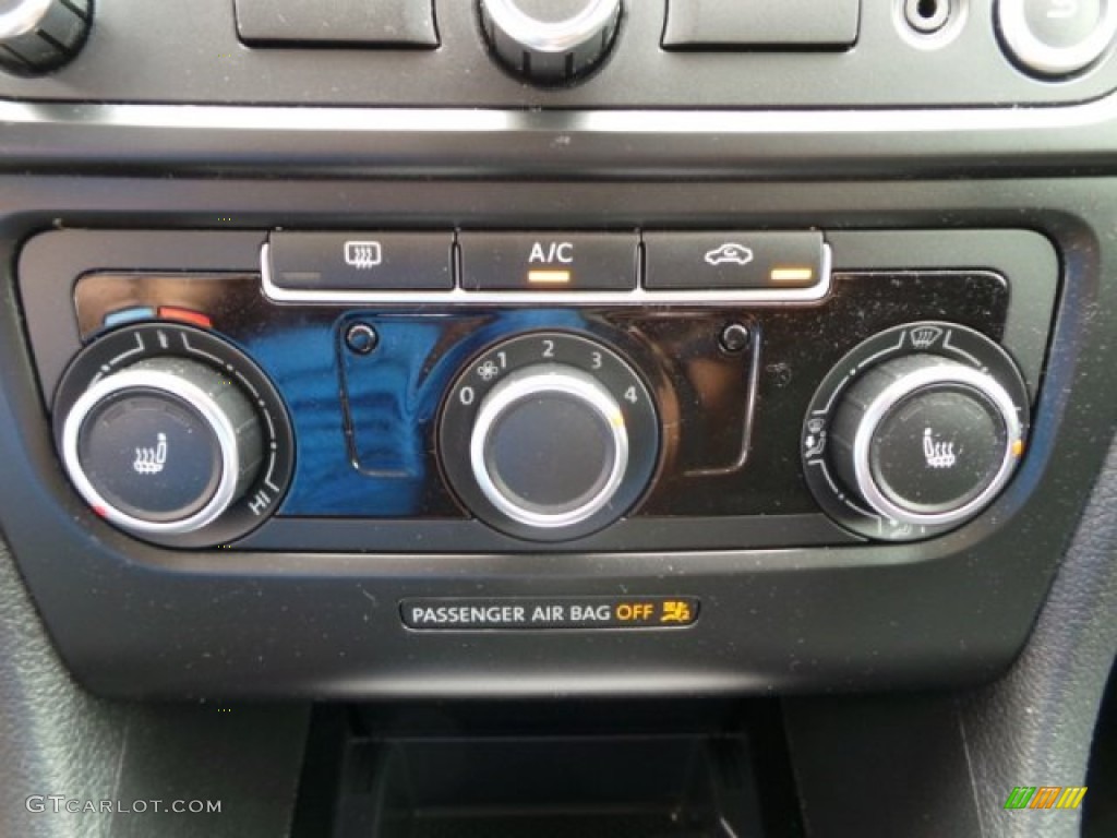2013 Golf 4 Door TDI - Candy White / Titan Black photo #22