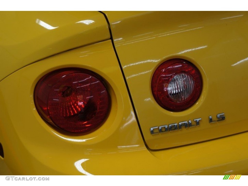 2007 Cobalt LS Coupe - Rally Yellow / Gray photo #42