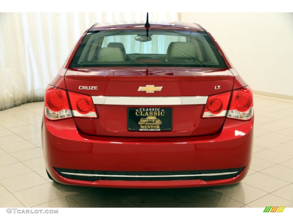 2014 Cruze LT - Crystal Red Tintcoat / Cocoa/Light Neutral photo #15