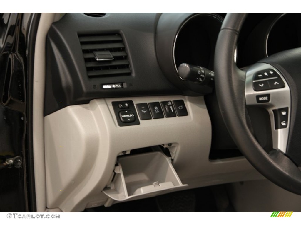 2012 Highlander SE 4WD - Black / Ash photo #5