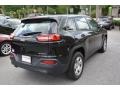 Brilliant Black Crystal Pearl - Cherokee Sport 4x4 Photo No. 5