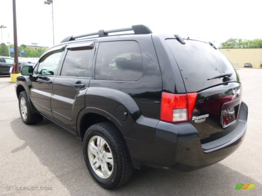 2004 Endeavor LS AWD - Kalapana Black / Charcoal Gray photo #2