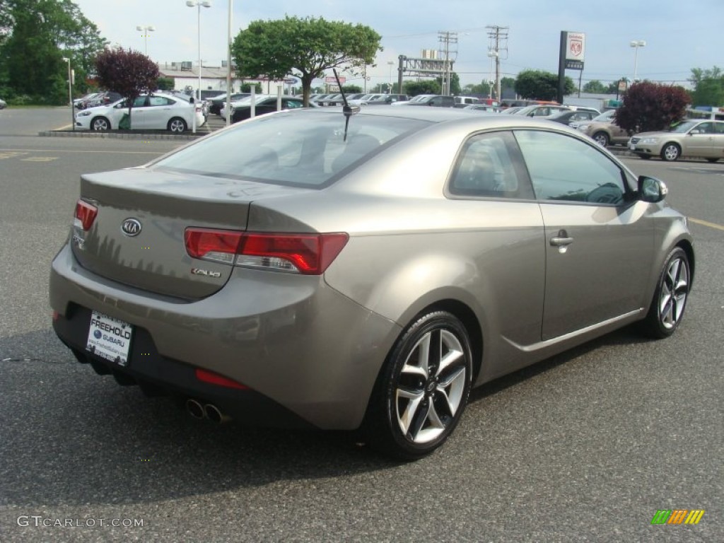 2010 Forte Koup SX - Titanium / Black Sport photo #7