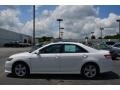 Super White - Camry SE Photo No. 6