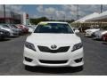 Super White - Camry SE Photo No. 27