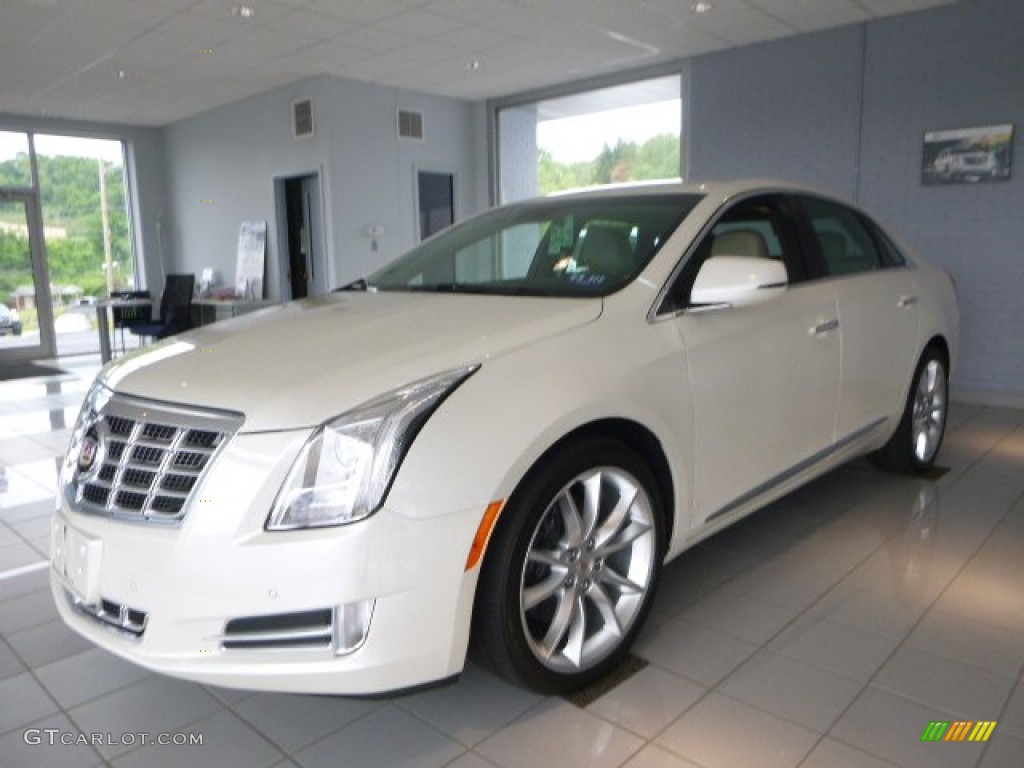 2015 Cadillac XTS Premium AWD Sedan Exterior Photos