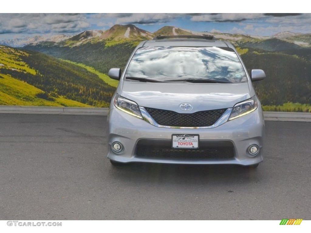 2015 Sienna SE - Silver Sky Metallic / Black photo #2