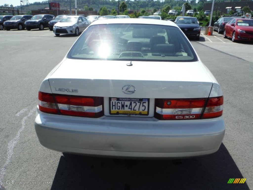 2000 ES 300 Sedan - Diamond White Pearl / Ivory photo #7