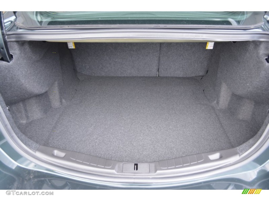 2016 Ford Fusion S Trunk Photos