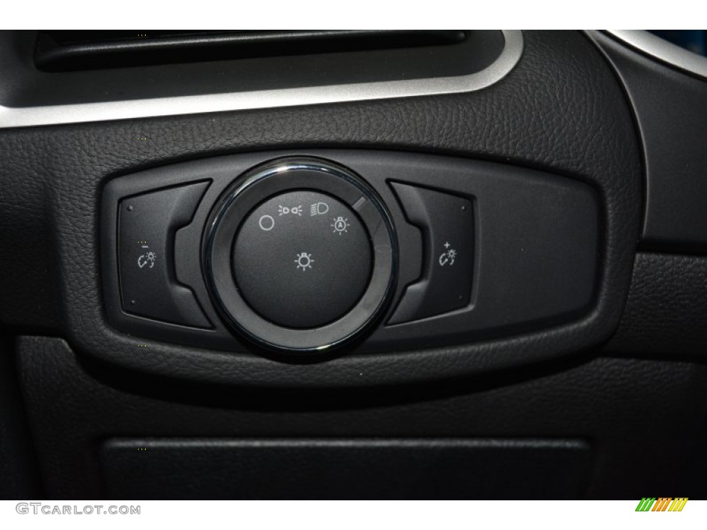 2015 Ford Edge SEL Controls Photo #104328995
